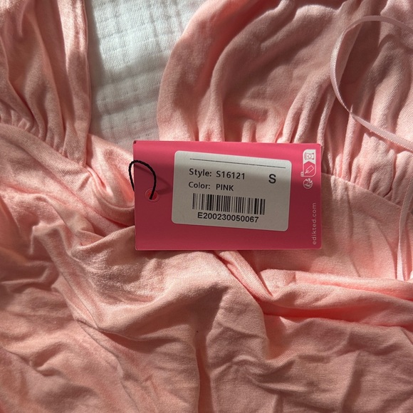 Edikted Light Pink Ruched Halter Top - Picture 4 of 4